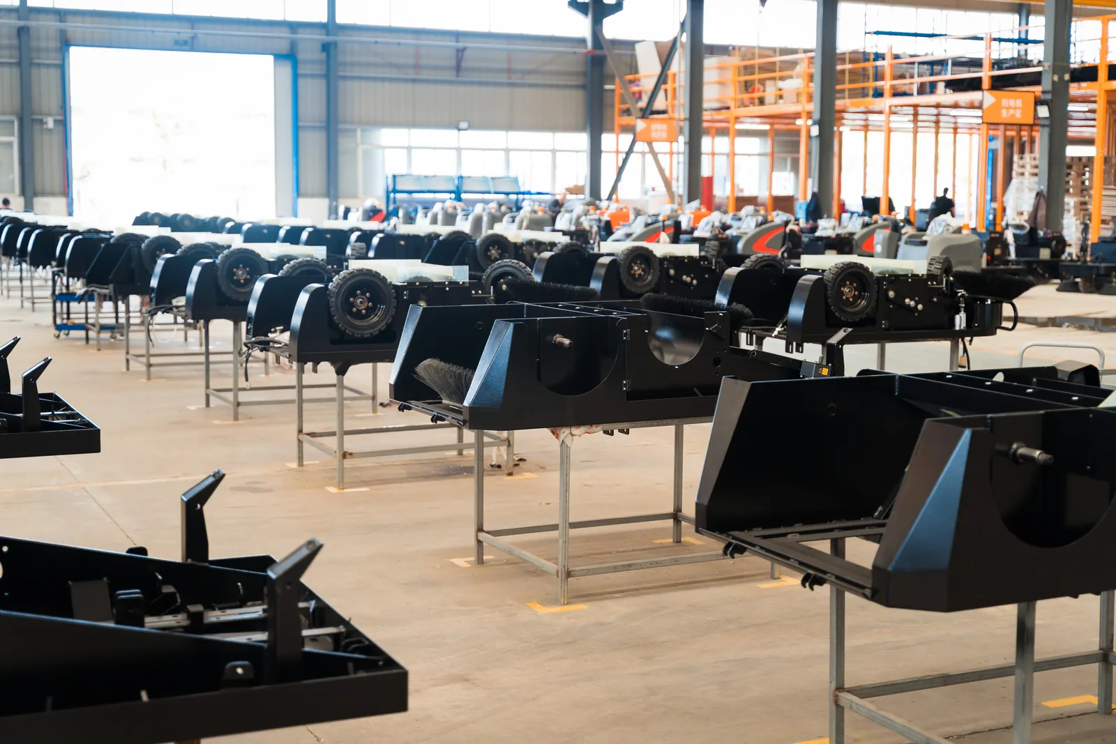 Aikerui floor scrubber factory in Anqing, Anhui — production line